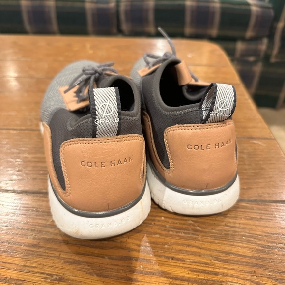 9.5 Men’s Cole Haan Stylish Casual Shoe - Picture 4 of 5